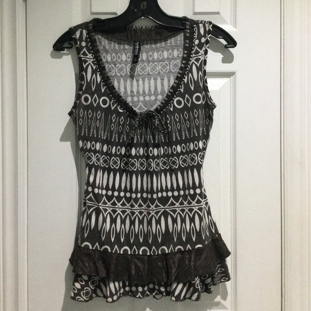 Geometric Sleeveless Top with Ruffled Hem